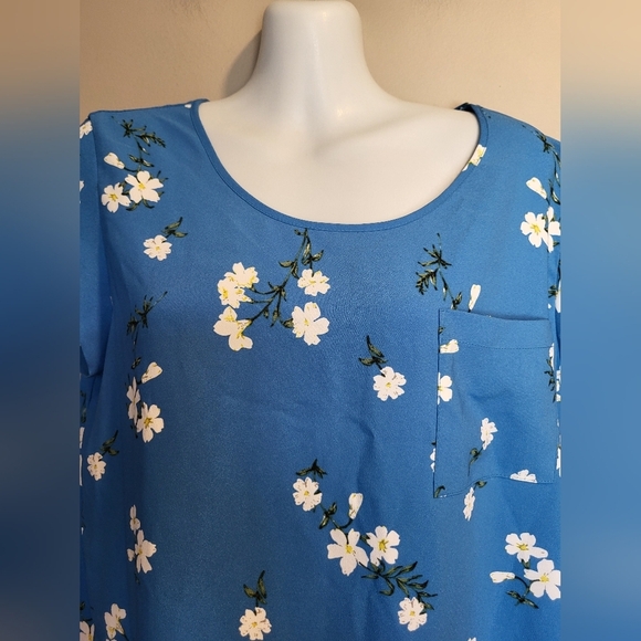 Dalia Blue and White Floral Blouse, Size Medium - Picture 2 of 5